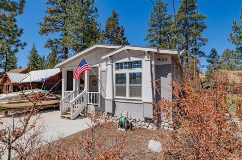 1017 Nana Ave, Big Bear City, CA 92314-9606