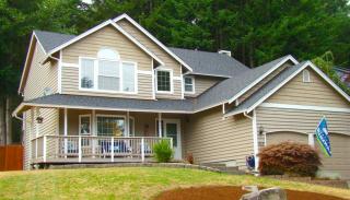 943 Calypso Cir, Silverdale, WA 98383-8004