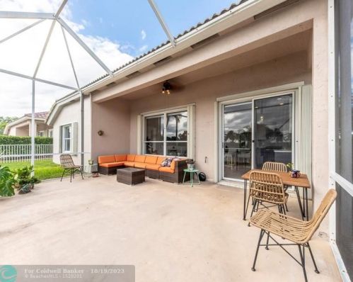 13072 18th Ct, Hollywood FL  33028-2511 exterior