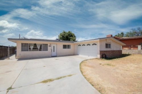 10516 Gramercy Pl, Riverside, CA 92505-1338