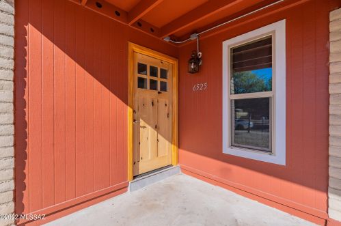 6525 Nicaragua Dr, Tucson, AZ 85730-2234