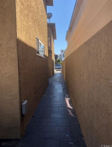 1216 Balboa Blvd, Newport Beach CA  92661-1420 exterior