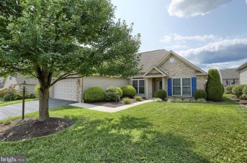 903 Macoun Dr, Navy Sup Dpt, PA 17055-7039