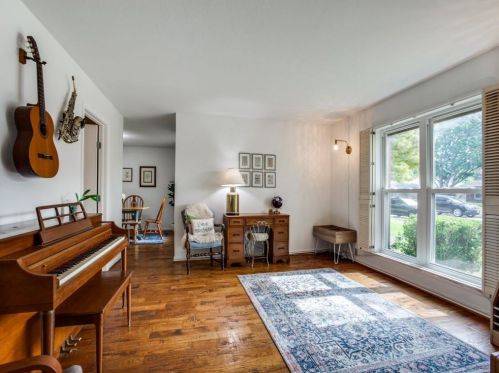 1135 Midway Dr, Richardson TX  75081-3629 exterior