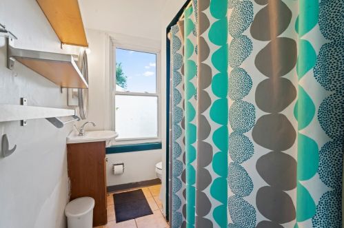 820 Mccandless Ave, Pittsburgh PA 15201-2451 exterior