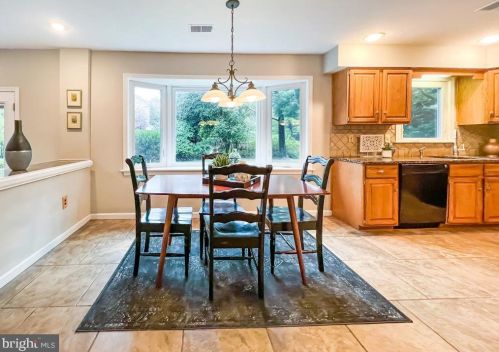 1344 Buford Dr, Yardley PA 19067-4342 exterior