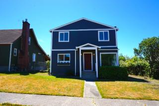 2910 17th St, Tacoma, WA 98405-2420