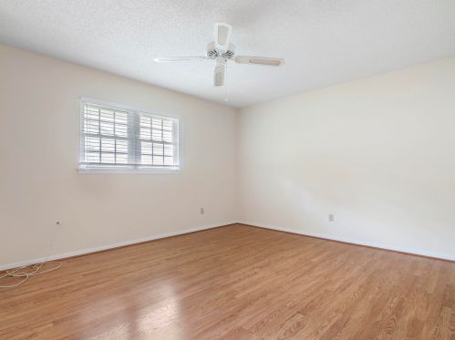 859 4 Ln, Vero Beach FL 32962-1656 exterior