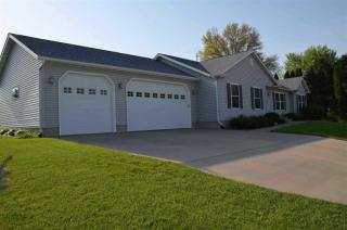 914 7th St, Richmond, IA 52247-9482