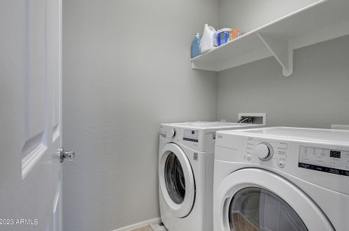 2015 Lindrick Dr, Gilbert AZ 85298-7421 exterior