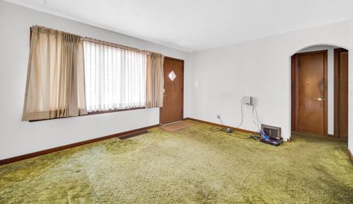 1029 175 St, Hammond IN 46324-3131 exterior