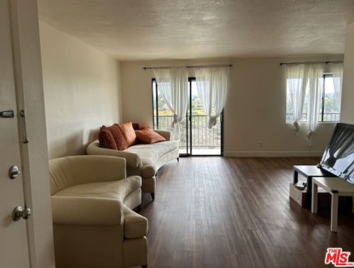 2991 Cowley Way, San Diego, CA 92117-6837