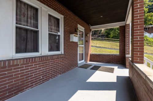 2627 Woodstock Place Ext, Pittsburgh, PA 15218-2271