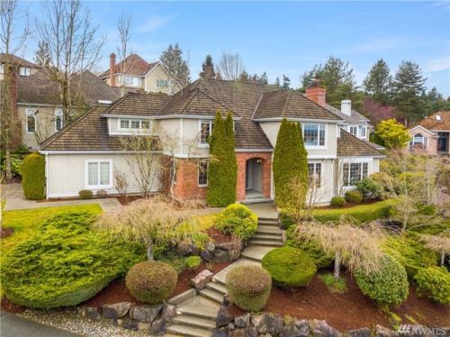 16422 50th St, Redmond, WA 98052-5292