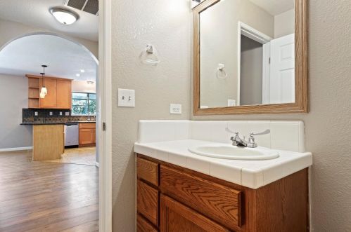 1026 Acaciawood Ct, Los Banos CA  93635-2937 exterior