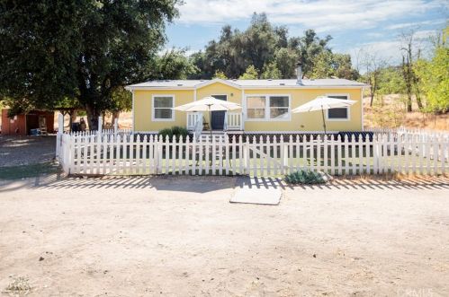 75100 Interlake Rd, Lake Nacimiento, CA 93426-9428