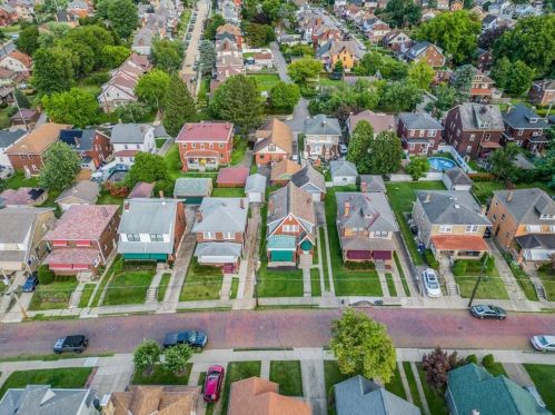 1835 Wittmer St, Pittsburgh PA 15212-1631 exterior