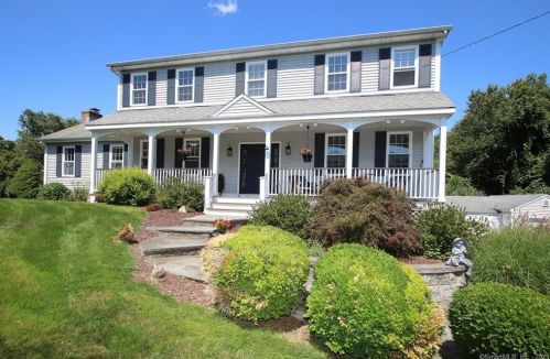 193 Lenore Dr, Huntington CT 06484-1837 exterior