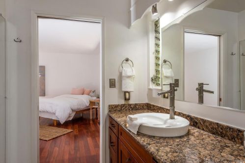 7190 Fircrest Ave, Sebastopol CA  95472-4430 exterior