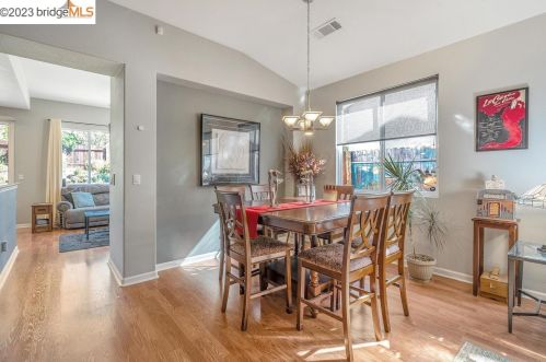 314 7th St, West Pittsburg, CA 94565-2121