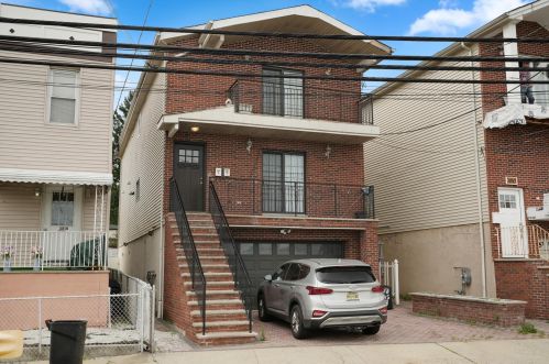 3812 Liberty Ave, North Bergen, NJ 07047-2537