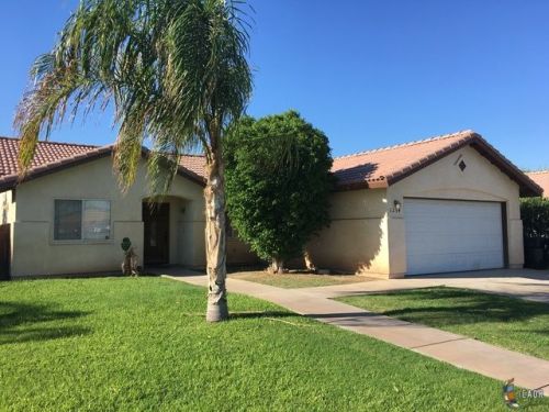 1254 Zapata St, Calexico CA  92231-9677 exterior