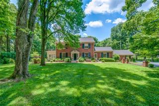 1617 Graybar Ln, Nashville, TN 37215-2103