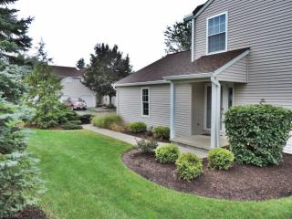211 Steeple Chase Run, Macedonia, OH 44067-1188