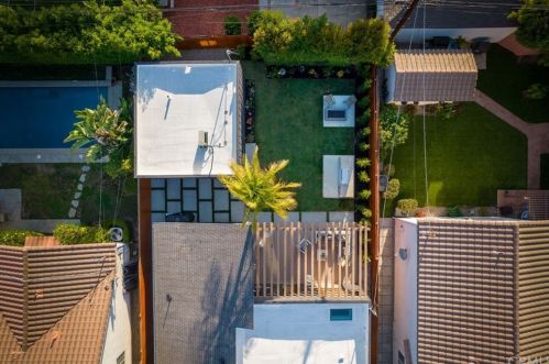 4709 Norwich Ave, Van Nuys CA  91403-2017 exterior