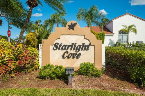 12300 Sand Wedge Dr, Boynton Beach, FL 33437-2045