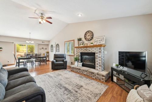 1987 Windmill Dr, Hammond WI  54002-5137 exterior