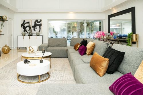 3530 46th Ave, Hollywood FL  33021-2408 exterior