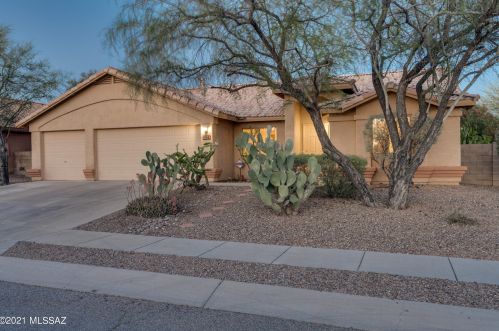 3331 Sun Splash Dr, Tucson, AZ 85713-6815