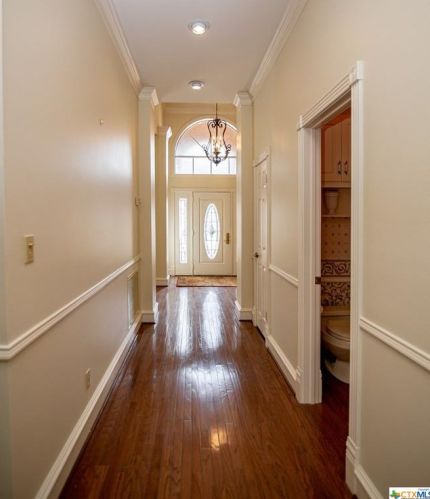 410 Charleston Dr, Victoria TX 77904-3830 exterior