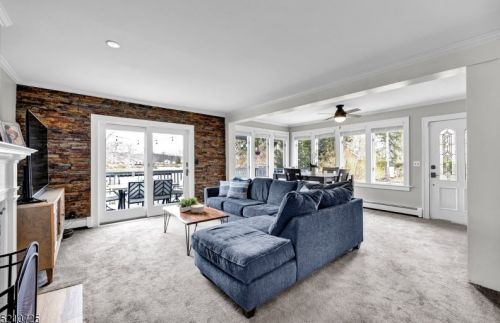 170 Rainbow Trl, Parsippany NJ  07834-3214 exterior