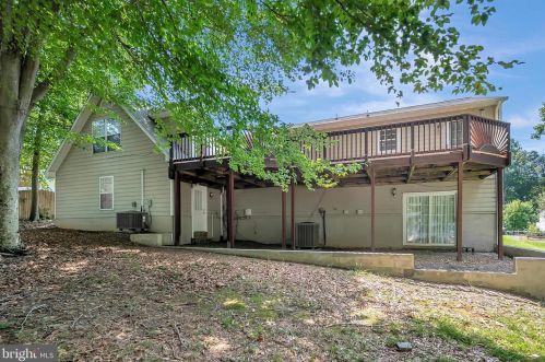 6103 Windsor Dr, Fredericksburg VA  22407-5036 exterior