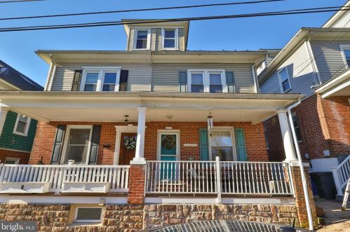 910 Porter St, Easton, PA 18042-1553