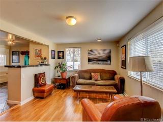 2244 Franklin St, Denver CO  80205-5320 exterior