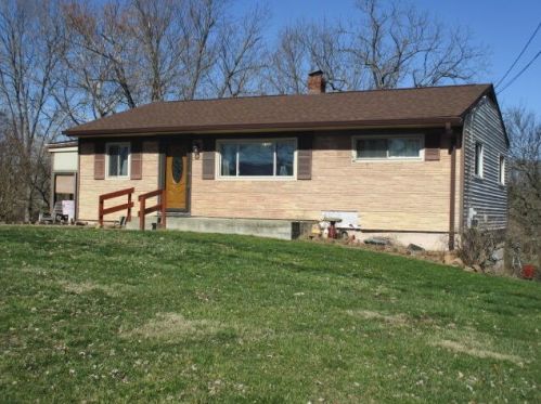 5 Dorothy Dr, Newport, KY 41076-2000