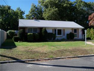 16 Graham St, Waterford, CT 06385-2027
