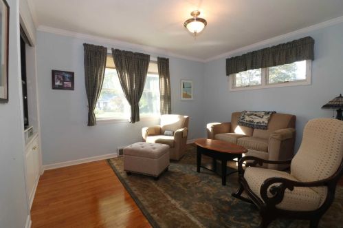 16 Gilbert Dr, Hyde Park NY  12538-2404 exterior