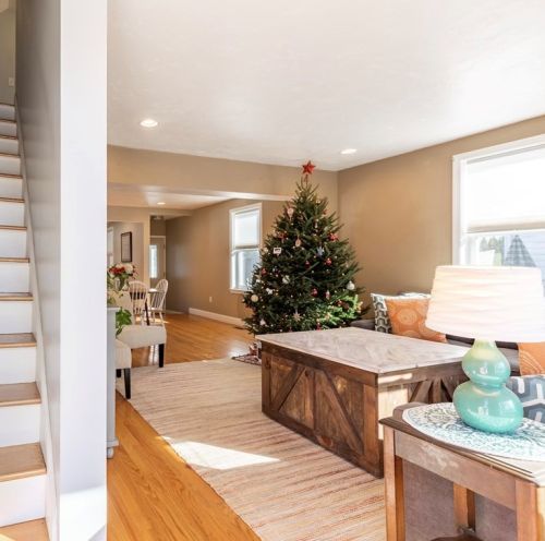 41 Railroad Ave, Norwood, MA 02062-4237