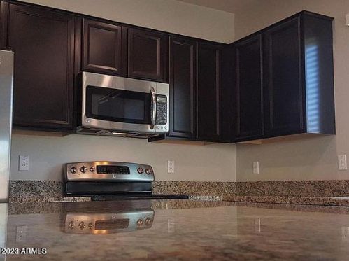 1136 Blue Spruce Ln, Gilbert AZ  85298-7302 exterior