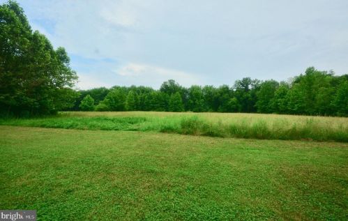 1823 Harvey Straughn Rd, Blackbird DE  19734-9646 exterior