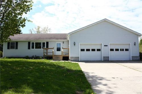 7 Tifft St, Smartville, NY 13083-3150