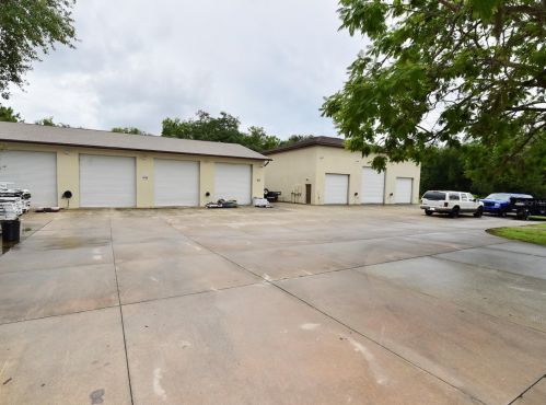 3500 Boggy Crk Rd, Kissimmee FL 34744-9413 exterior