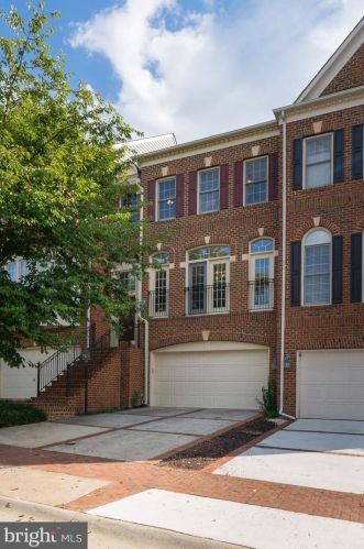 18528 Perdido Bay Ter, Leesburg, VA 20176-7405