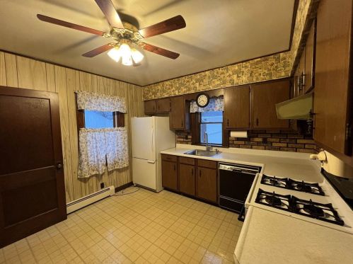 1343 Chicago St, Green Bay WI  54301-3837 exterior