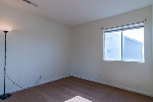2070 Carousel Dr, Hollister CA  95023-5665 exterior