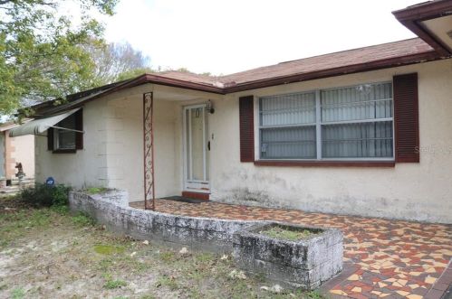 7722 Christina Ln, Port Richey, FL 34668-1017